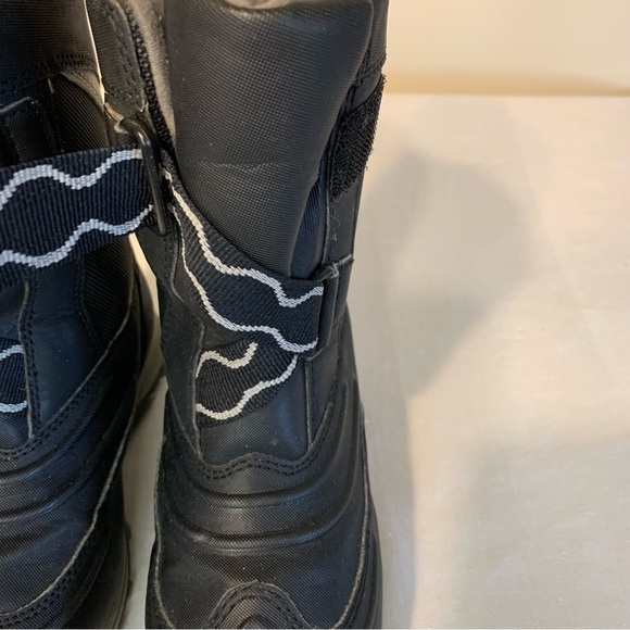 L.L Bean Kids Snow Winter Boots - Sz 12 - Picture 5 of 9